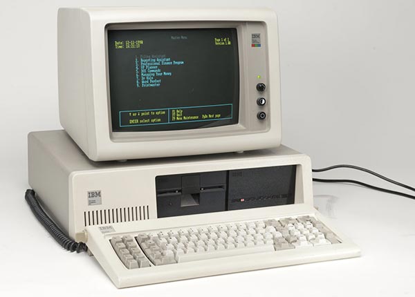 File:IBM-portable-PC-01.jpg - Wikipedia