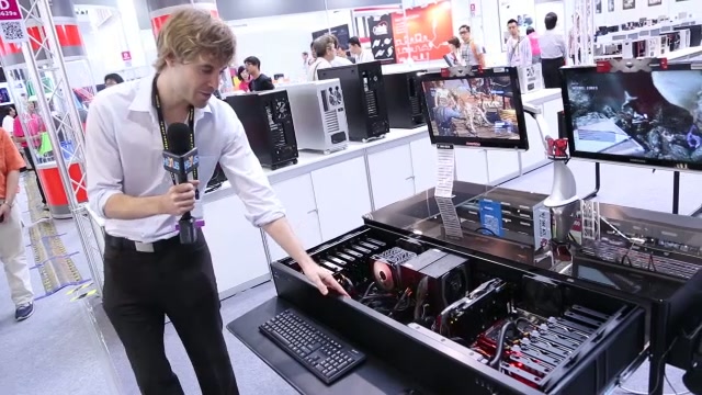 Hexus Net Video Lian Li Showcases Dk 02 Dual Computer Desk