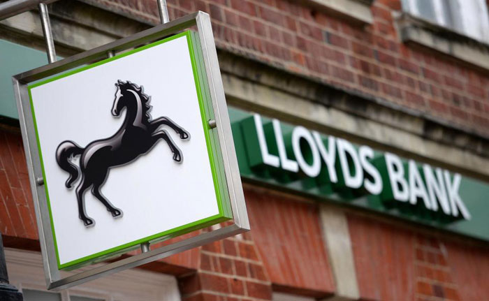 Lloyds Bank First In UK To Stop Credit Card Bitcoin Purchases General Business News HEXUS