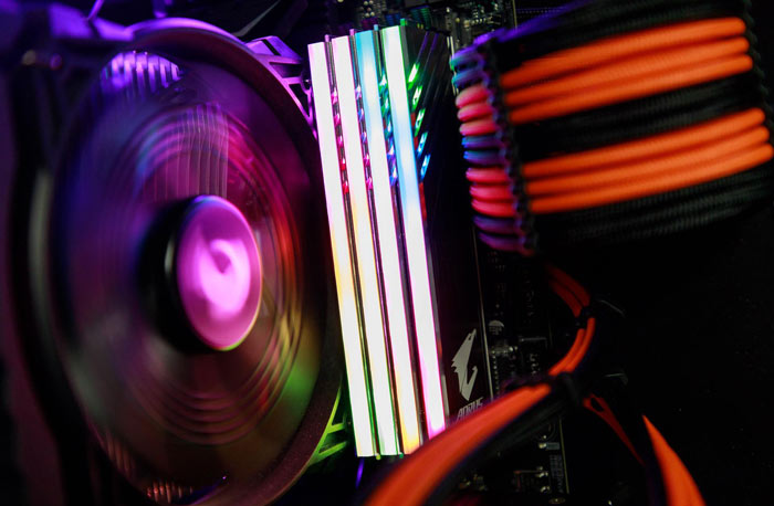 Gigabyte enters PC RAM market with 16GB Aorus RGB DDR4 kit - RAM - - HEXUS.net