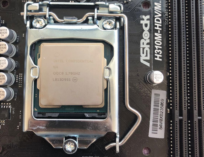 Intel Core i9-9900T engineering sample listed in online auction