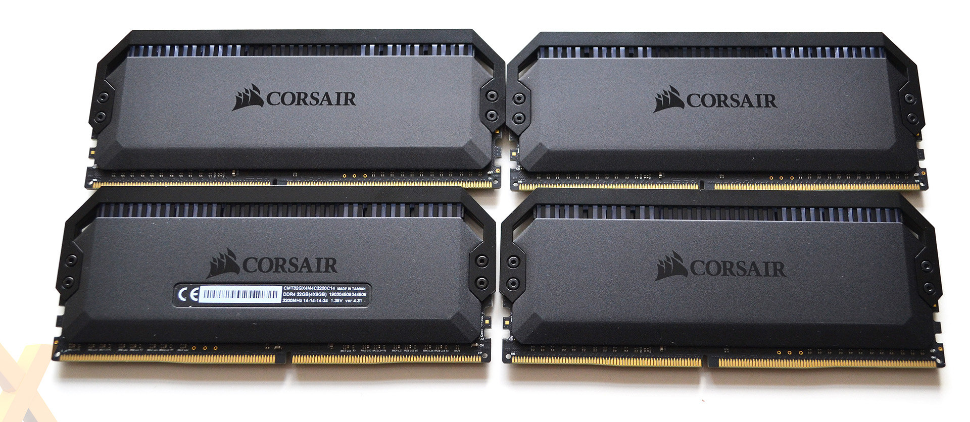 indlogering Smelte Patronise Review: Corsair Dominator Platinum RGB 32GB DDR4-3200 (CMT32GX4M4C3200C14)  - RAM - HEXUS.net