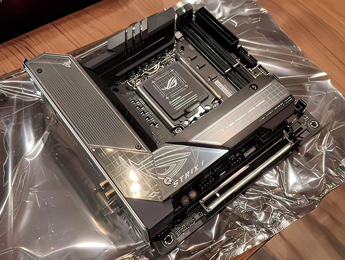 Asus ROG Strix Z690-I Gaming Wi-Fi motherboard images leak